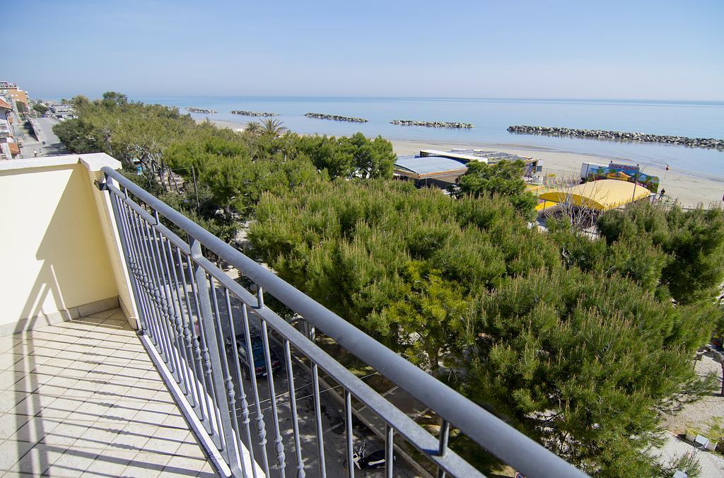 Hotel Capital Cupra Marittima Pokój zdjęcie