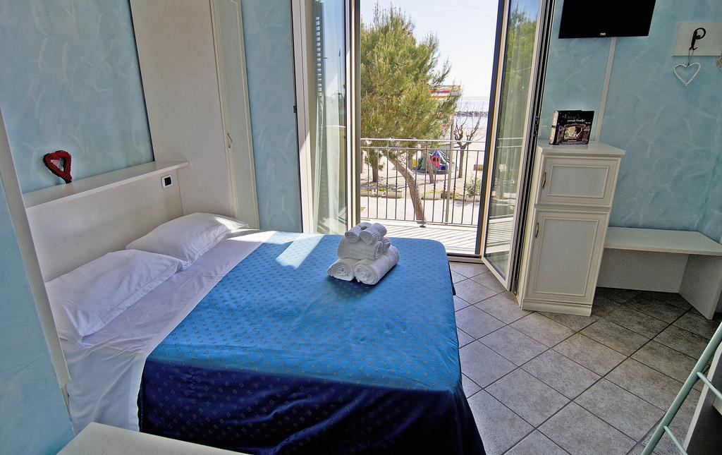 Hotel Capital Cupra Marittima Pokój zdjęcie