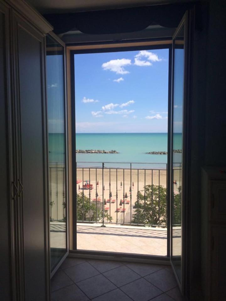 Hotel Capital Cupra Marittima Zewnętrze zdjęcie
